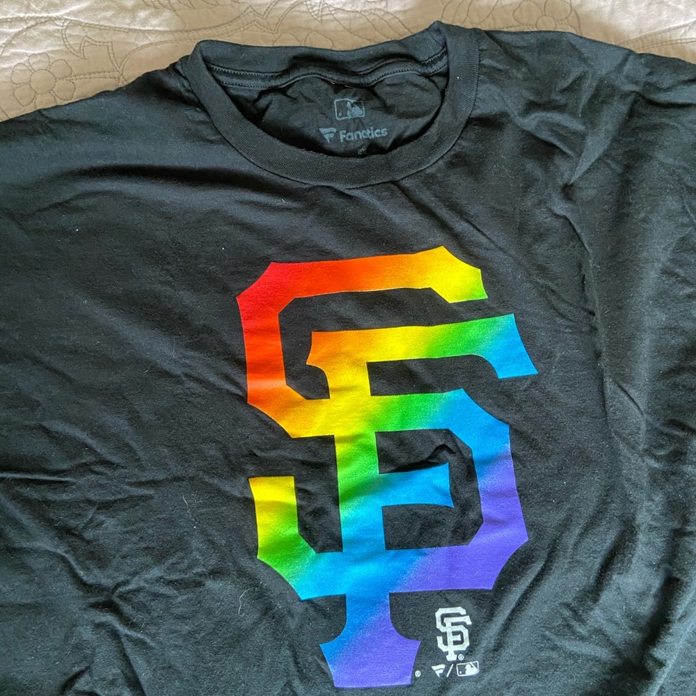SF Giants rainbow logo t shirt